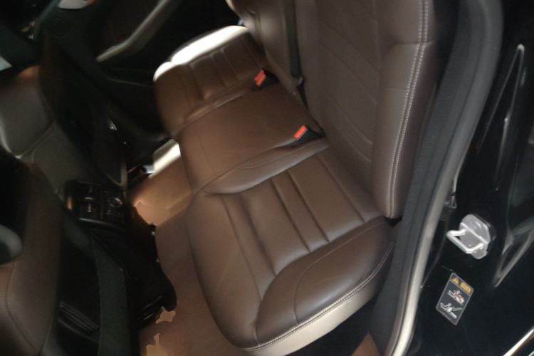 Used Mercedes-Benz GLE AMG 2015 AMG GLE 63 4MATIC Interior 4