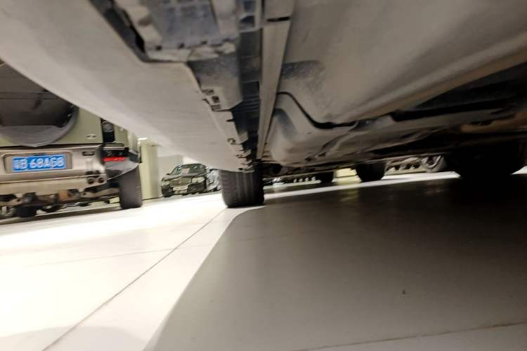 Used Mercedes-Benz GLE AMG 2015 AMG GLE 63 4MATIC Left Side Sill