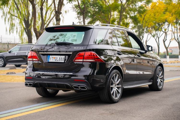 Used Mercedes-Benz GLE AMG 2015 AMG GLE 63 4MATIC Rear Right 45 Deg