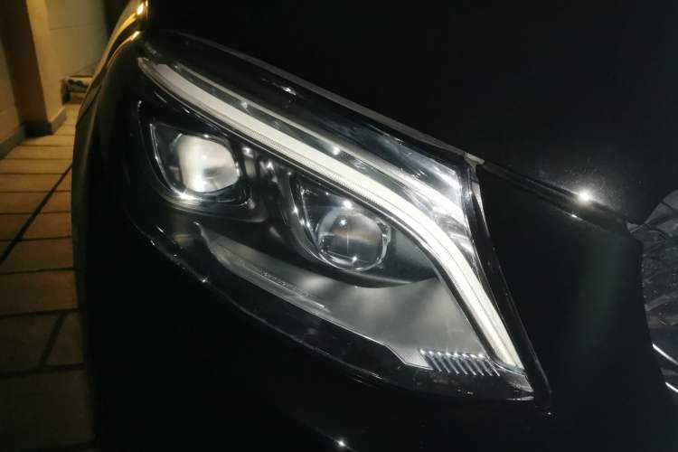 Used Mercedes-Benz GLE AMG 2015 AMG GLE 63 4MATIC Right Front Headlight