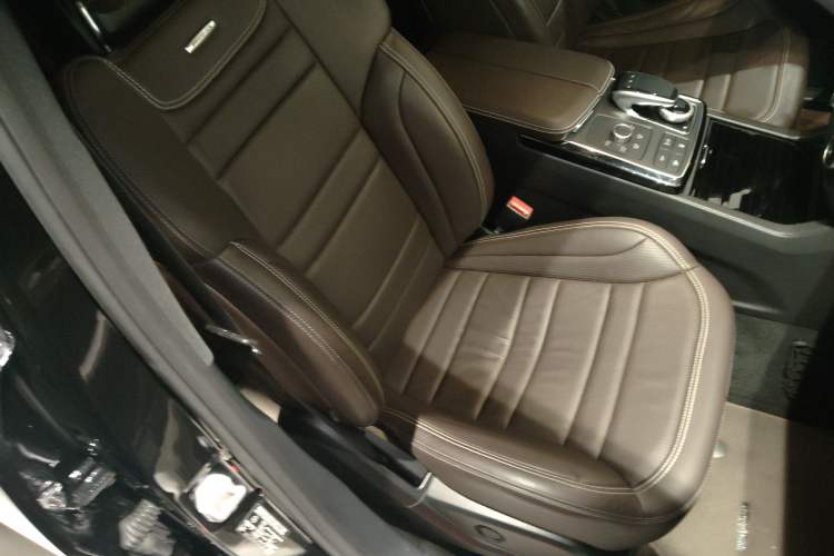 Used Mercedes-Benz GLE AMG 2015 AMG GLE 63 4MATIC Right Front Seat