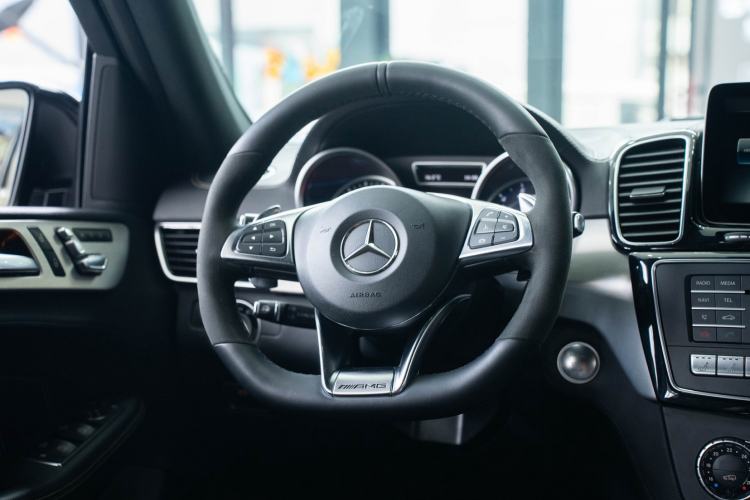 Used Mercedes-Benz GLE AMG 2015 AMG GLE 63 4MATIC Steering Wheel