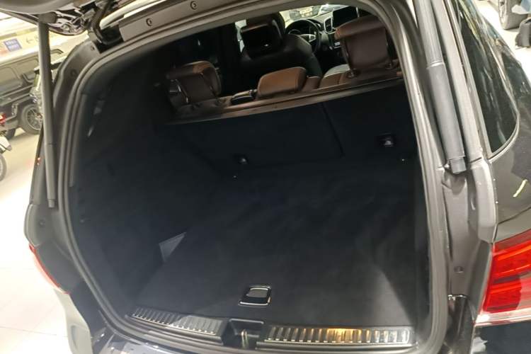 Used Mercedes-Benz GLE AMG 2015 AMG GLE 63 4MATIC Trunk