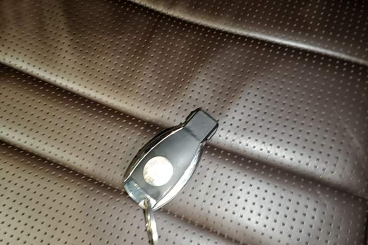 Used Mercedes-Benz GLE AMG 2015 AMG GLE 63 4MATIC Vehicle Key