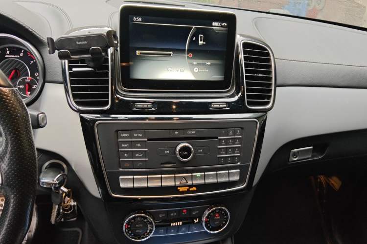 Used Mercedes-Benz GLE AMG 2015 AMG GLE 63 4MATIC Audio And AC Panel