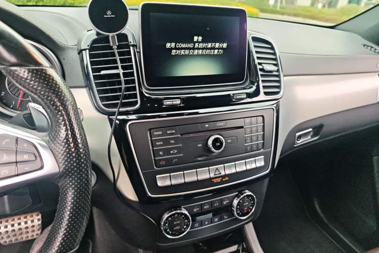 Used Mercedes-Benz GLE AMG 2015 AMG GLE 63 4MATIC Audio And AC Panel