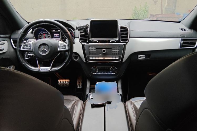 Used Mercedes-Benz GLE AMG 2015 AMG GLE 63 4MATIC Center Console