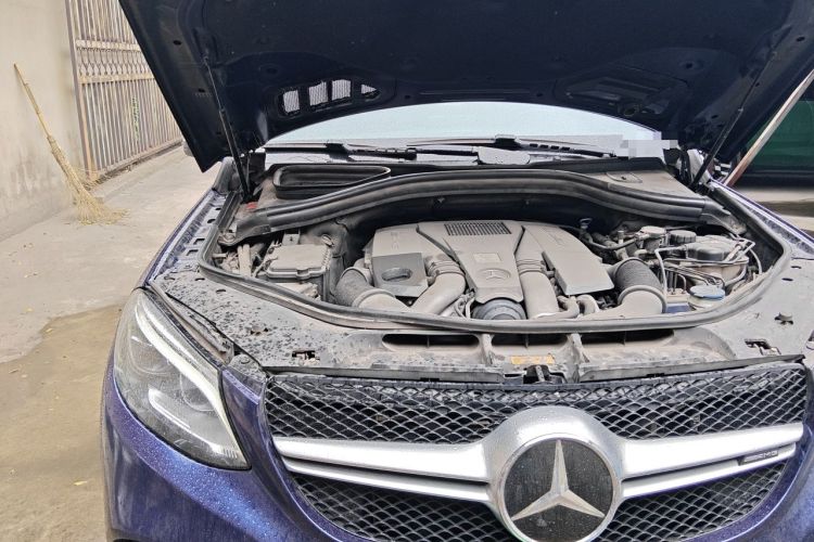 Used Mercedes-Benz GLE AMG 2015 AMG GLE 63 4MATIC Engine Bay Right