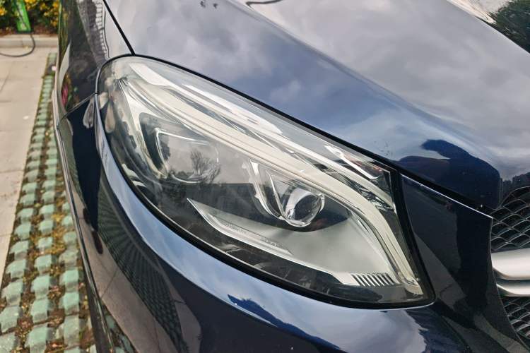 Used Mercedes-Benz GLE AMG 2015 AMG GLE 63 4MATIC Right Front Headlight