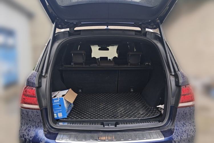 Used Mercedes-Benz GLE AMG 2015 AMG GLE 63 4MATIC Trunk
