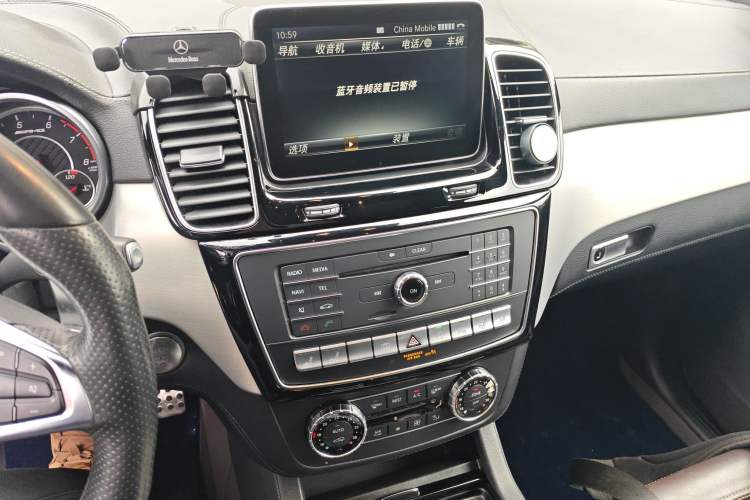 Used Mercedes-Benz GLE AMG 2015 AMG GLE 63 4MATIC Audio And AC Panel
