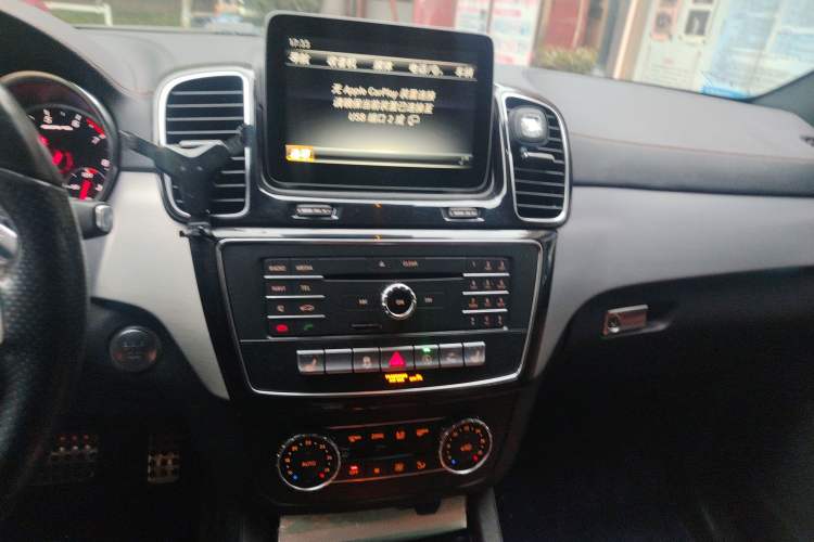 Used Mercedes-Benz GLE AMG 2017 AMG GLE 43 4MATIC Audio And AC Panel