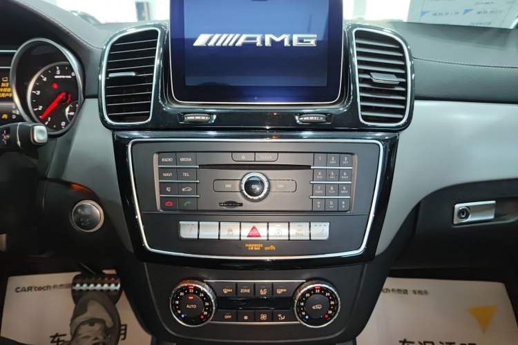 Used Mercedes-Benz GLE AMG 2017 AMG GLE 43 4MATIC Audio And AC Panel