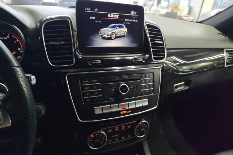 Used Mercedes-Benz GLE AMG 2017 AMG GLE 43 4MATIC Audio And AC Panel