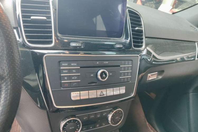 Used Mercedes-Benz GLE AMG  Audio And AC Panel