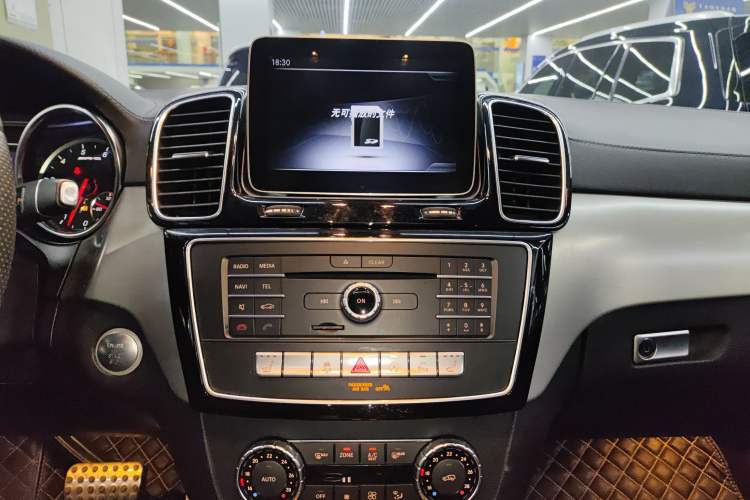 Used Mercedes-Benz GLE AMG 2017 AMG GLE 43 4MATIC Audio And AC Panel