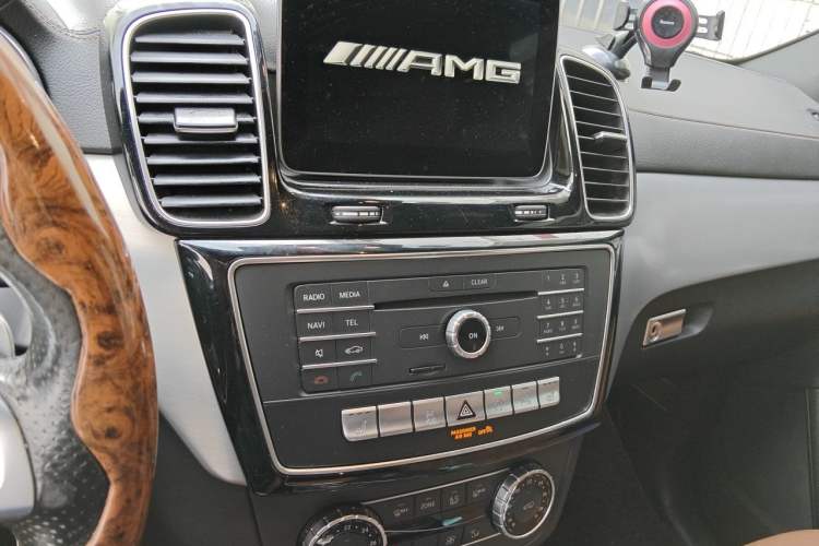 Used Mercedes-Benz GLE AMG 2017 AMG GLE 43 4MATIC Audio And AC Panel