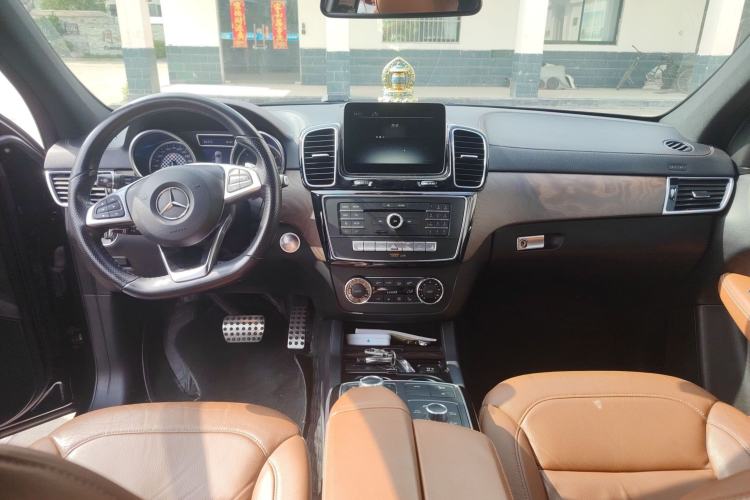 Used Mercedes-Benz GLE AMG 2017 AMG GLE 43 4MATIC Center Console