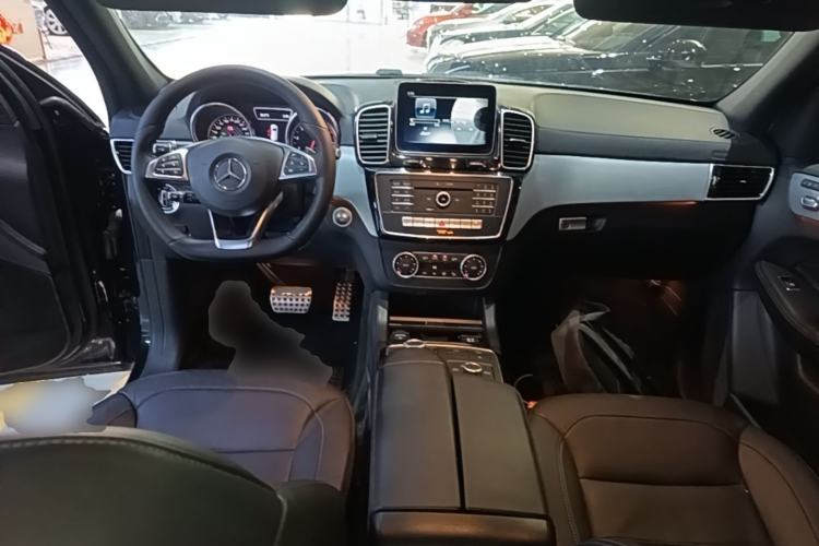Used Mercedes-Benz GLE AMG 2017 AMG GLE 43 4MATIC Center Console