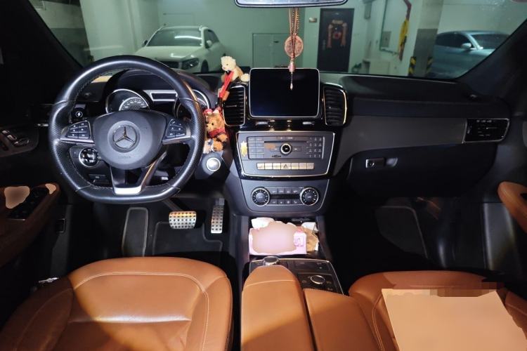 Used Mercedes-Benz GLE AMG 2017 AMG GLE 43 4MATIC Center Console