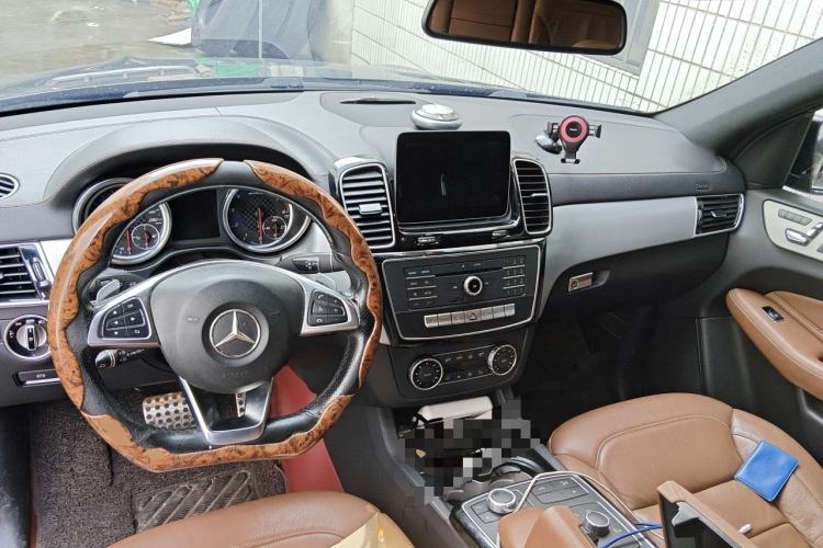 Used Mercedes-Benz GLE AMG 2017 AMG GLE 43 4MATIC Center Console