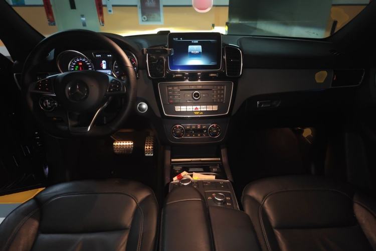 Used Mercedes-Benz GLE AMG 2017 AMG GLE 43 4MATIC Center Console