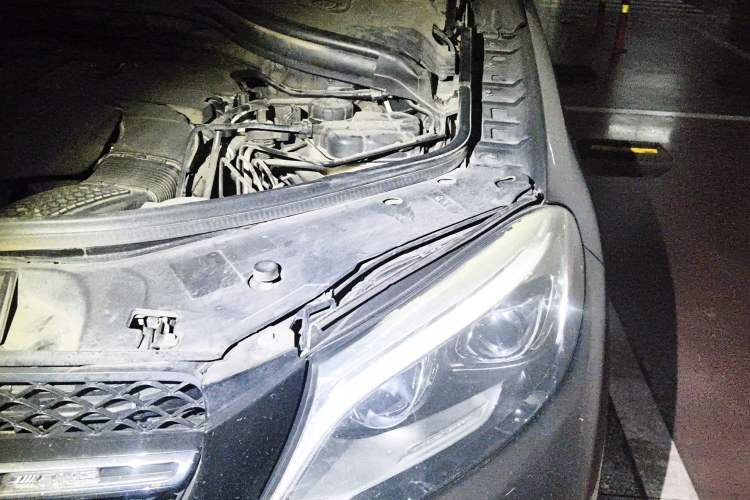 Used Mercedes-Benz GLE AMG  Engine Bay Left