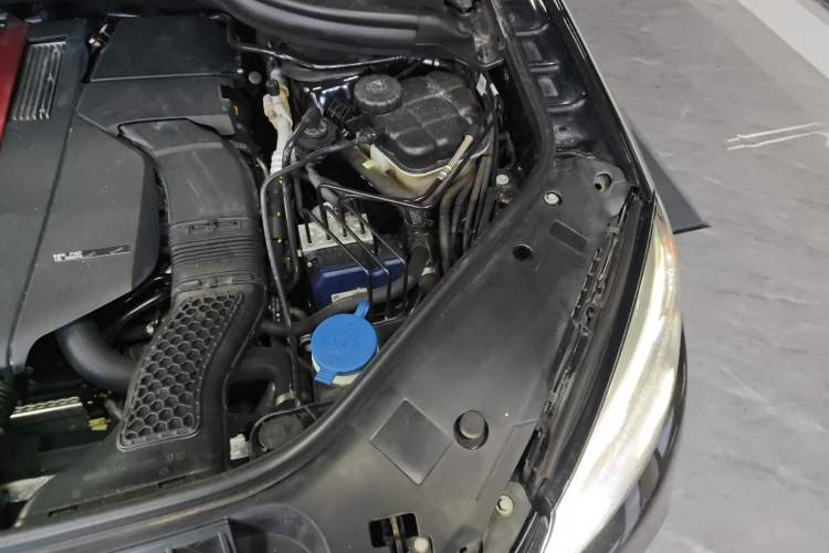 Used Mercedes-Benz GLE AMG 2017 AMG GLE 43 4MATIC Engine Bay Left