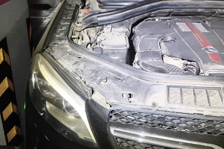 Used Mercedes-Benz GLE AMG  Engine Bay Right