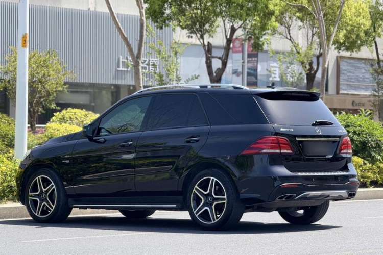 Used Mercedes-Benz GLE AMG 2017 AMG GLE 43 4MATIC Exterior 2