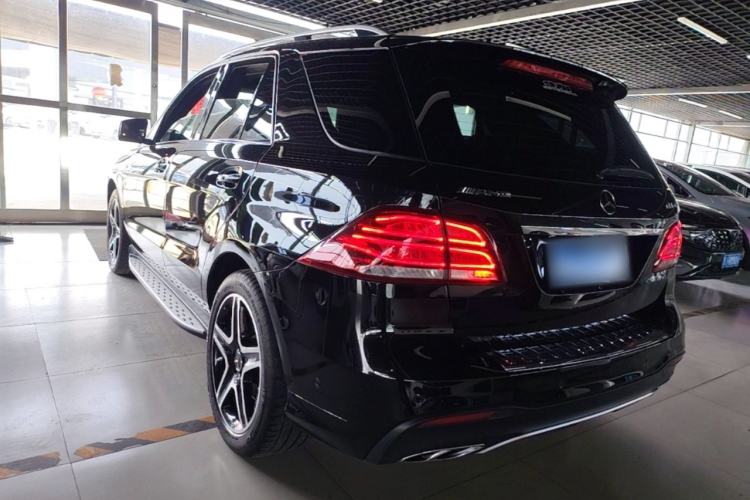 Used Mercedes-Benz GLE AMG 2017 AMG GLE 43 4MATIC Exterior 2