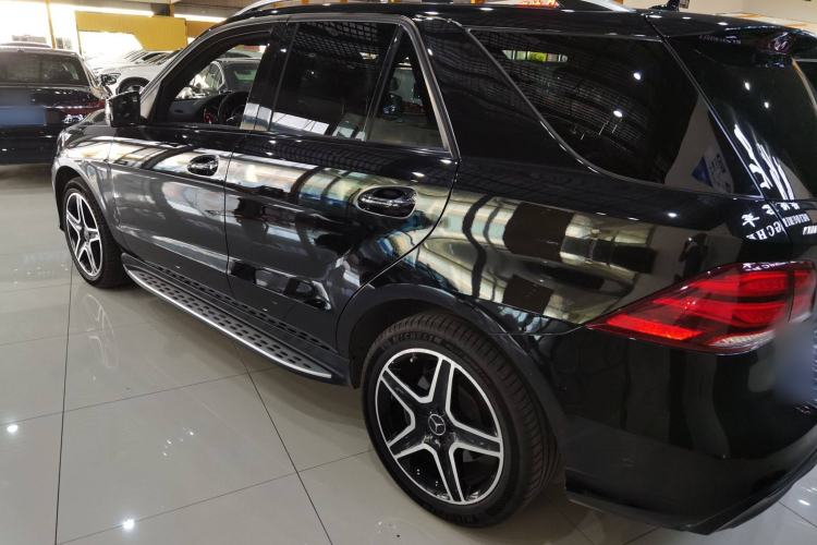 Used Mercedes-Benz GLE AMG 2017 AMG GLE 43 4MATIC Exterior 3