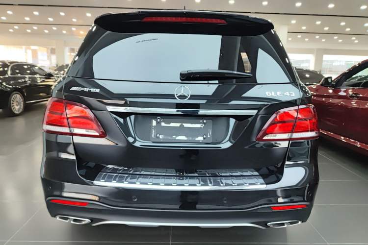 Used Mercedes-Benz GLE AMG 2017 AMG GLE 43 4MATIC Exterior 4