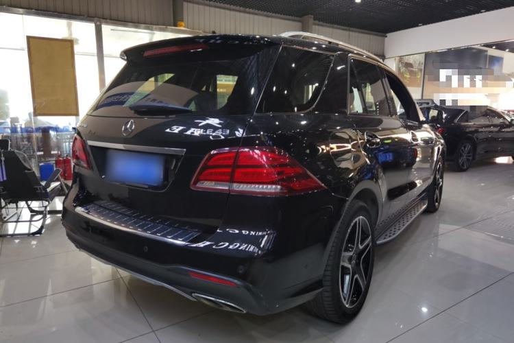 Used Mercedes-Benz GLE AMG 2017 AMG GLE 43 4MATIC Exterior 5
