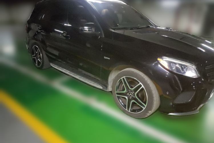 Used Mercedes-Benz GLE AMG 2017 AMG GLE 43 4MATIC Front Right 45 Deg