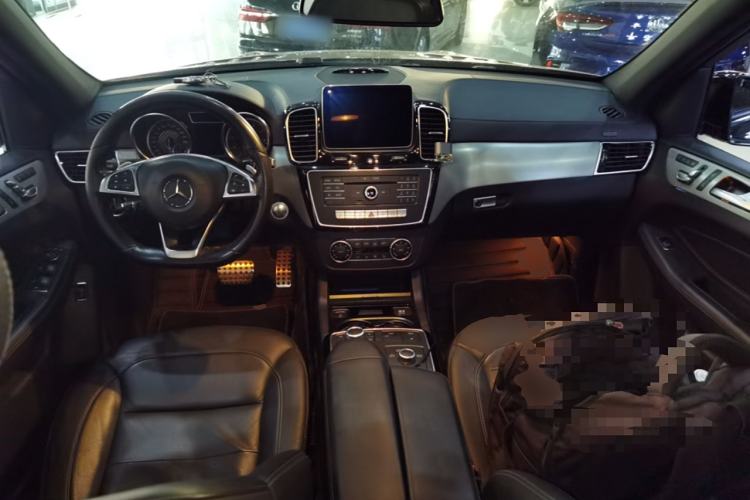 Used Mercedes-Benz GLE AMG 2017 AMG GLE 43 4MATIC Interior 2