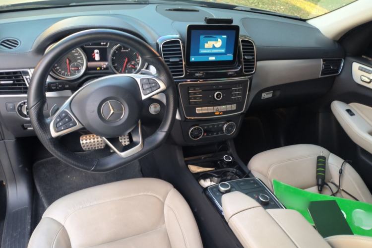 Used Mercedes-Benz GLE AMG 2017 AMG GLE 43 4MATIC Interior 2