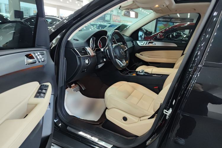 Used Mercedes-Benz GLE AMG 2017 AMG GLE 43 4MATIC Interior 3