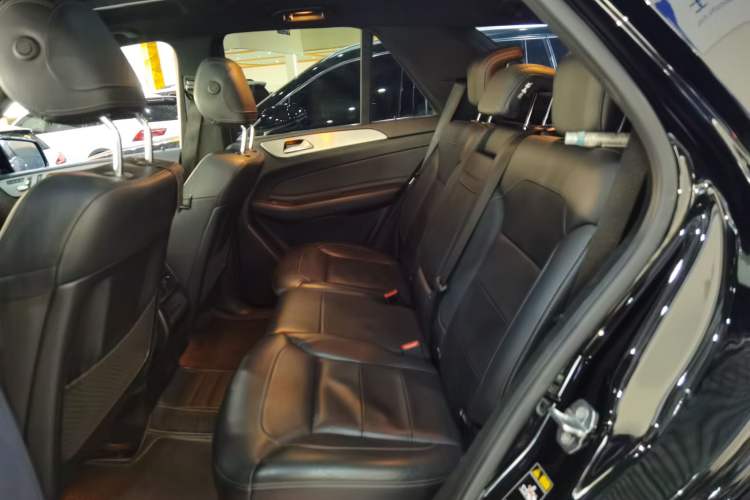 Used Mercedes-Benz GLE AMG 2017 AMG GLE 43 4MATIC Interior 4