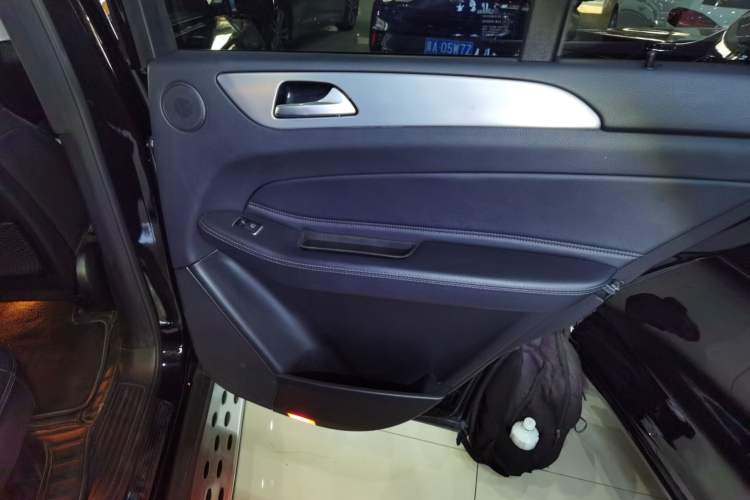 Used Mercedes-Benz GLE AMG 2017 AMG GLE 43 4MATIC Interior 6