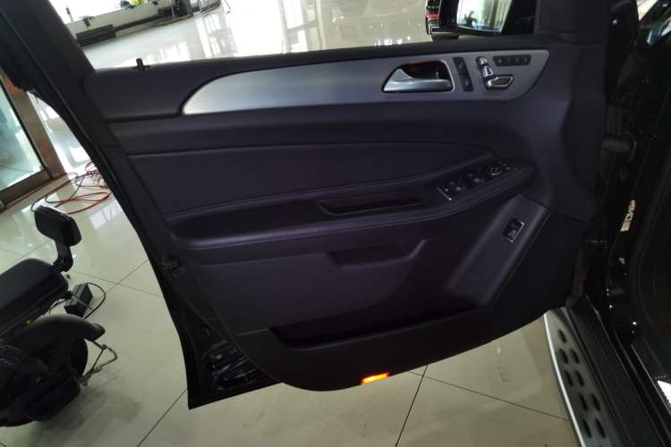Used Mercedes-Benz GLE AMG 2017 AMG GLE 43 4MATIC Interior 7