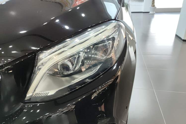 Used Mercedes-Benz GLE AMG 2017 AMG GLE 43 4MATIC Left Front Headlight