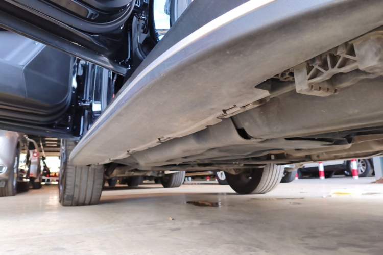 Used Mercedes-Benz GLE AMG 2017 AMG GLE 43 4MATIC Left Side Sill