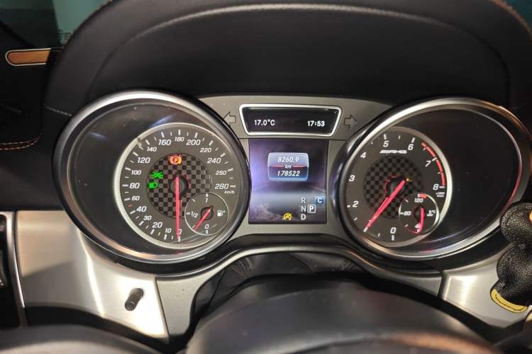 Used Mercedes-Benz GLE AMG 2017 AMG GLE 43 4MATIC Odometer Close Up