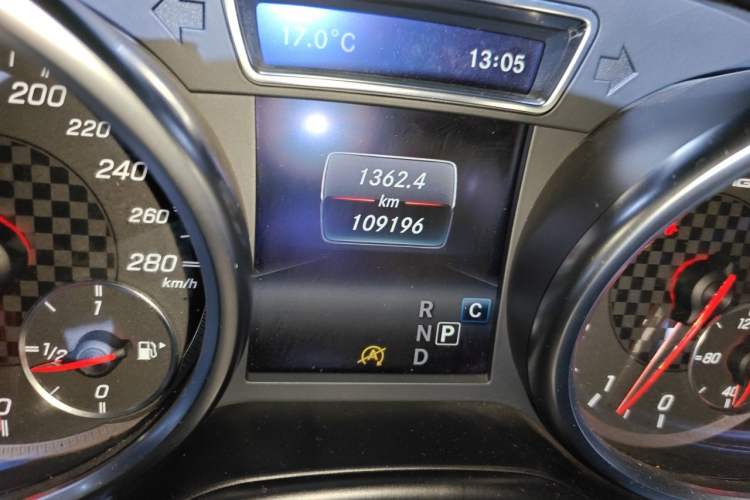 Used Mercedes-Benz GLE AMG 2017 AMG GLE 43 4MATIC Odometer Close Up