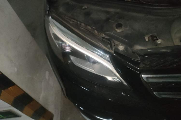 Used Mercedes-Benz GLE AMG 2017 AMG GLE 43 4MATIC Right Front Headlight
