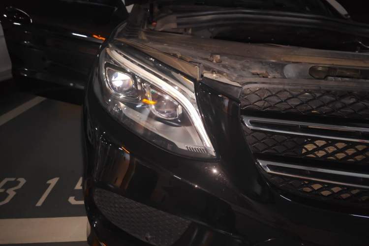 Used Mercedes-Benz GLE AMG 2017 AMG GLE 43 4MATIC Right Front Headlight