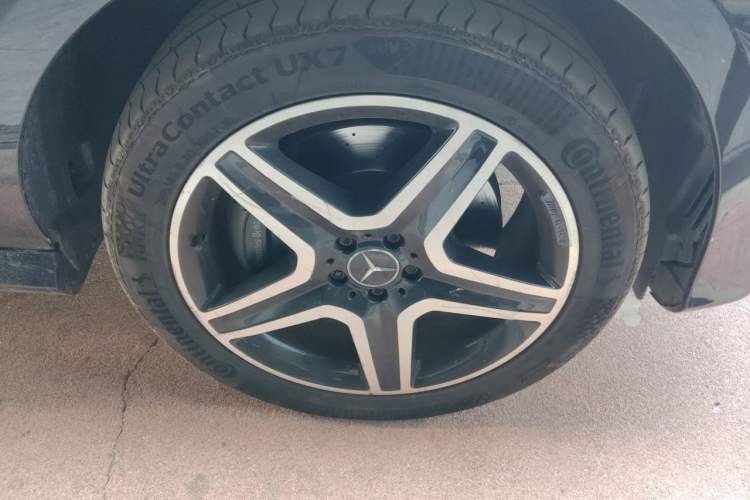 Used Mercedes-Benz GLE AMG  Right Front Wheel Hub