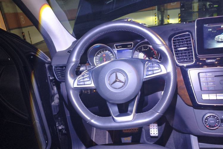 Used Mercedes-Benz GLE AMG 2017 AMG GLE 43 4MATIC Steering Wheel