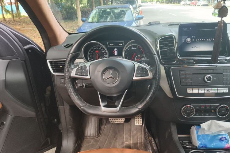 Used Mercedes-Benz GLE AMG 2017 AMG GLE 43 4MATIC Steering Wheel